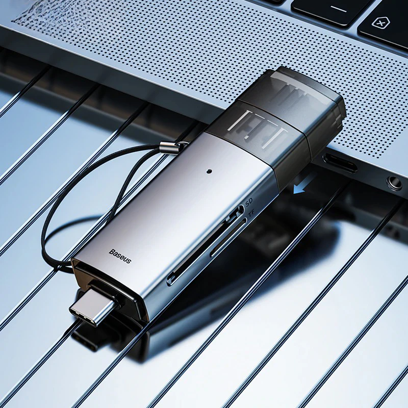 Compact USB Card Reader