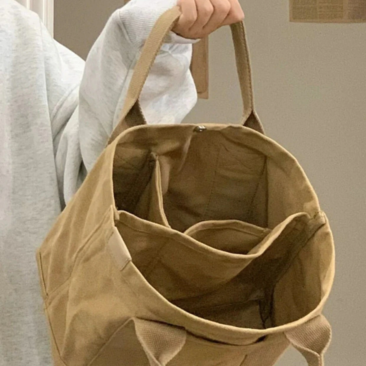 Multipocket Canvas Tote Bag