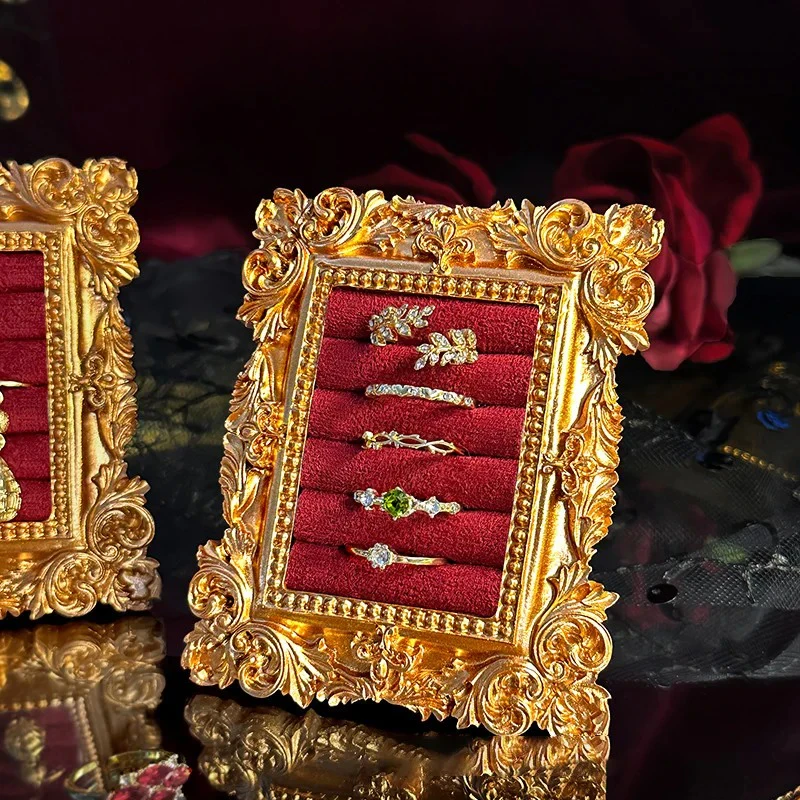 Velvet Baroque Ring Display