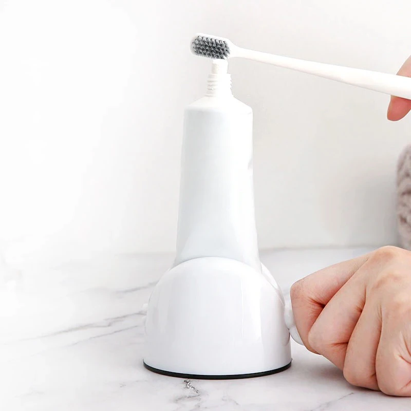 Rolling Toothpaste Squeezer