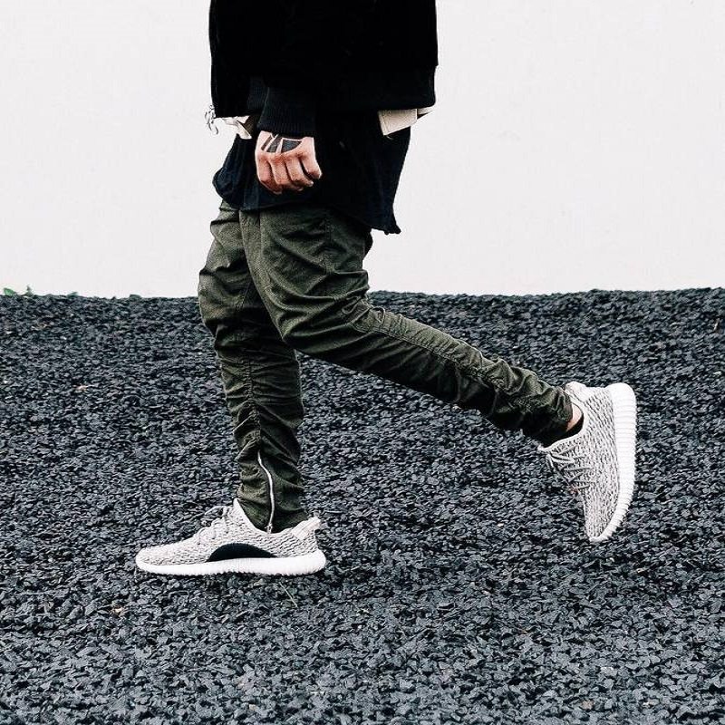 ankle zip cargo pants