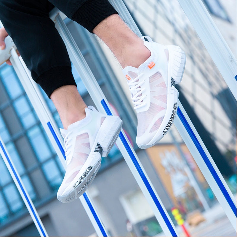 Ultra Lightweight Running Shoes