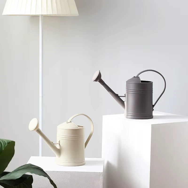 Long Mouth Watering Can