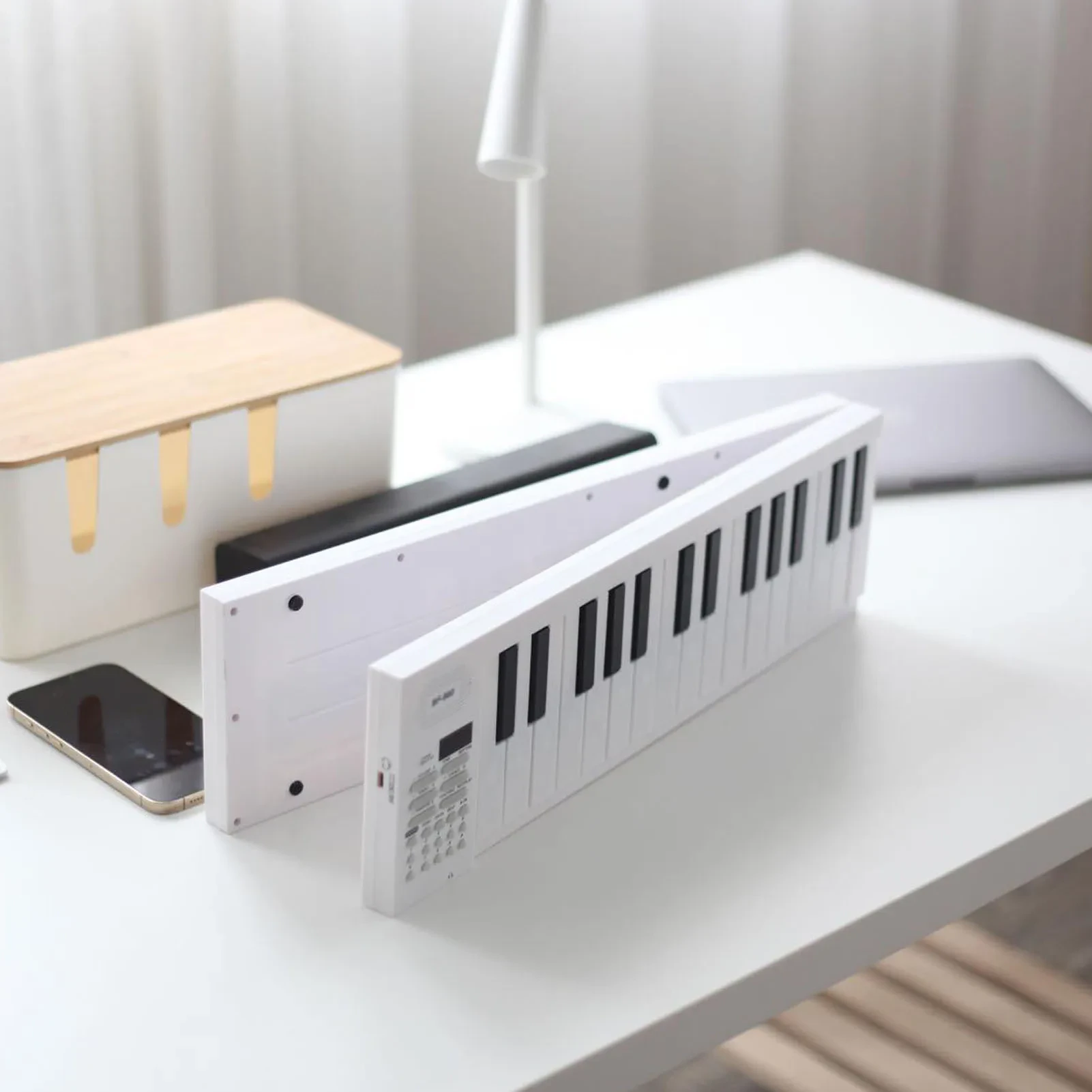 Foldable 61-Key Keyboard