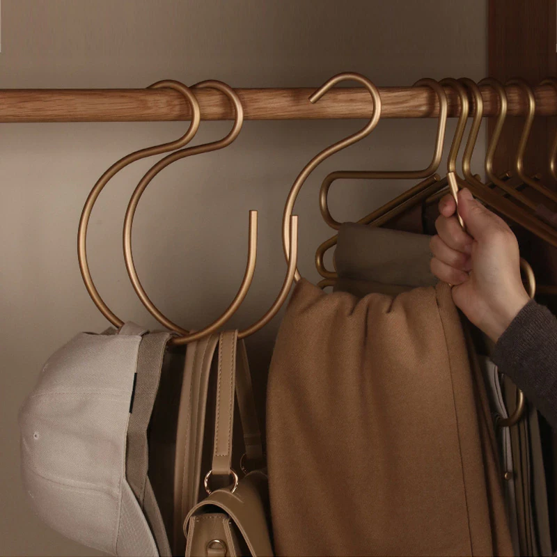 5pc S Shaped Gold Hangers