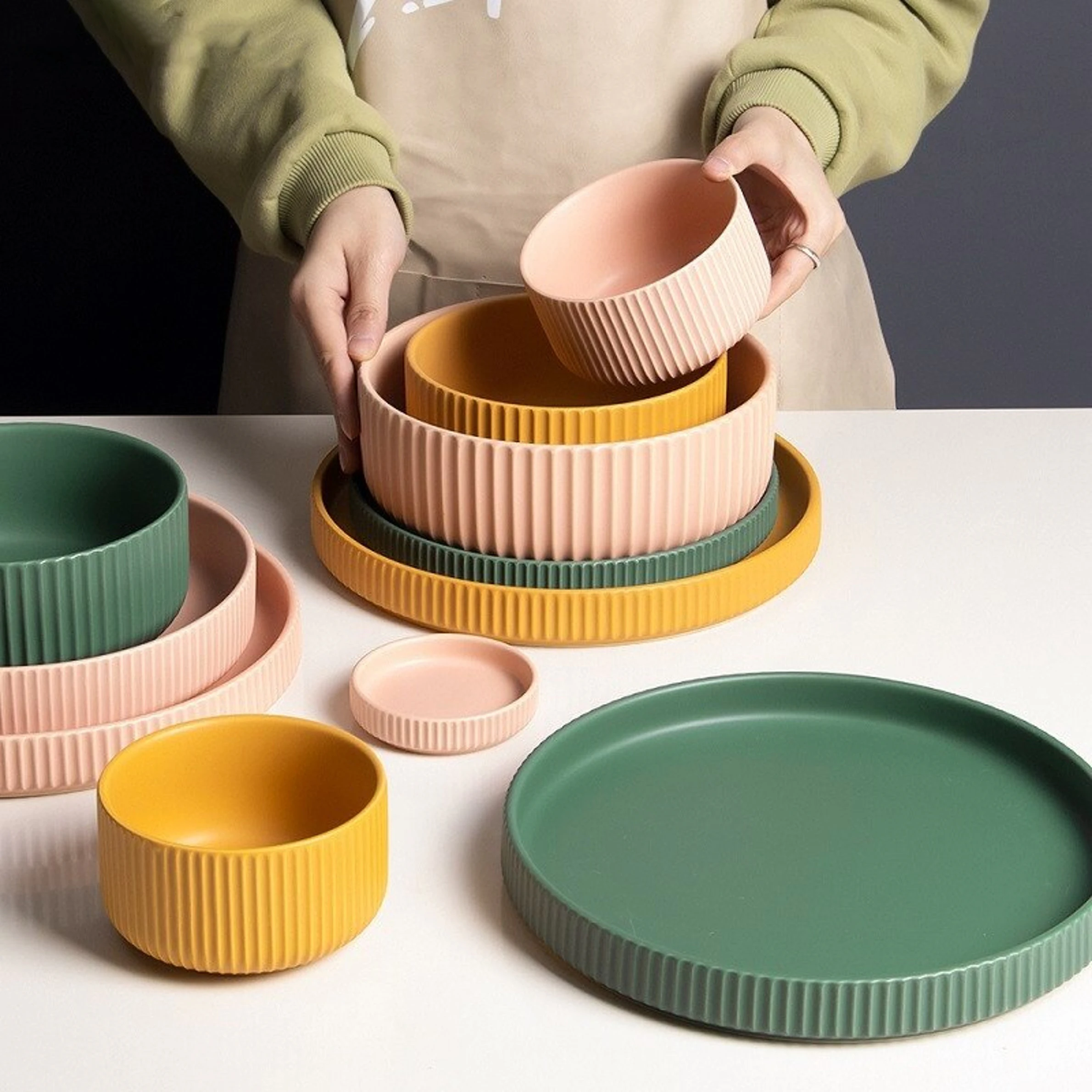 Ridged Edge Serveware