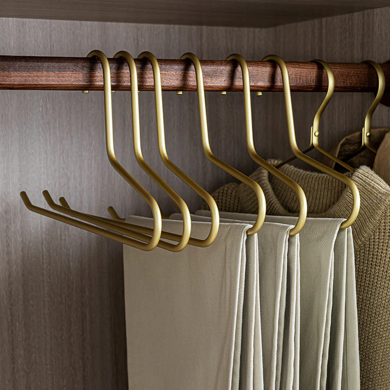 Minimal Gold Clothes Hanger