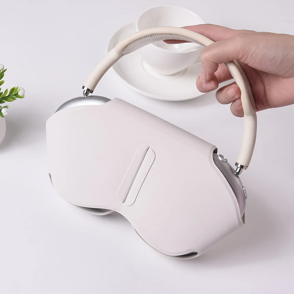 Minimalist AirPods Mac Cover