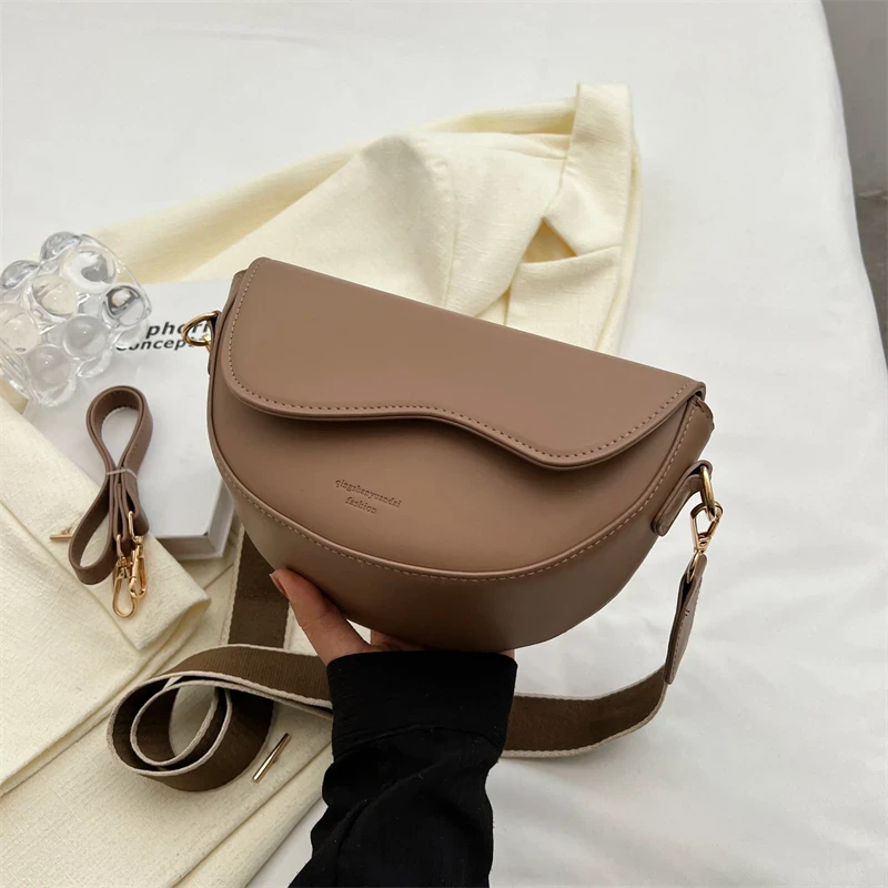 Saddle Crossbody Bag