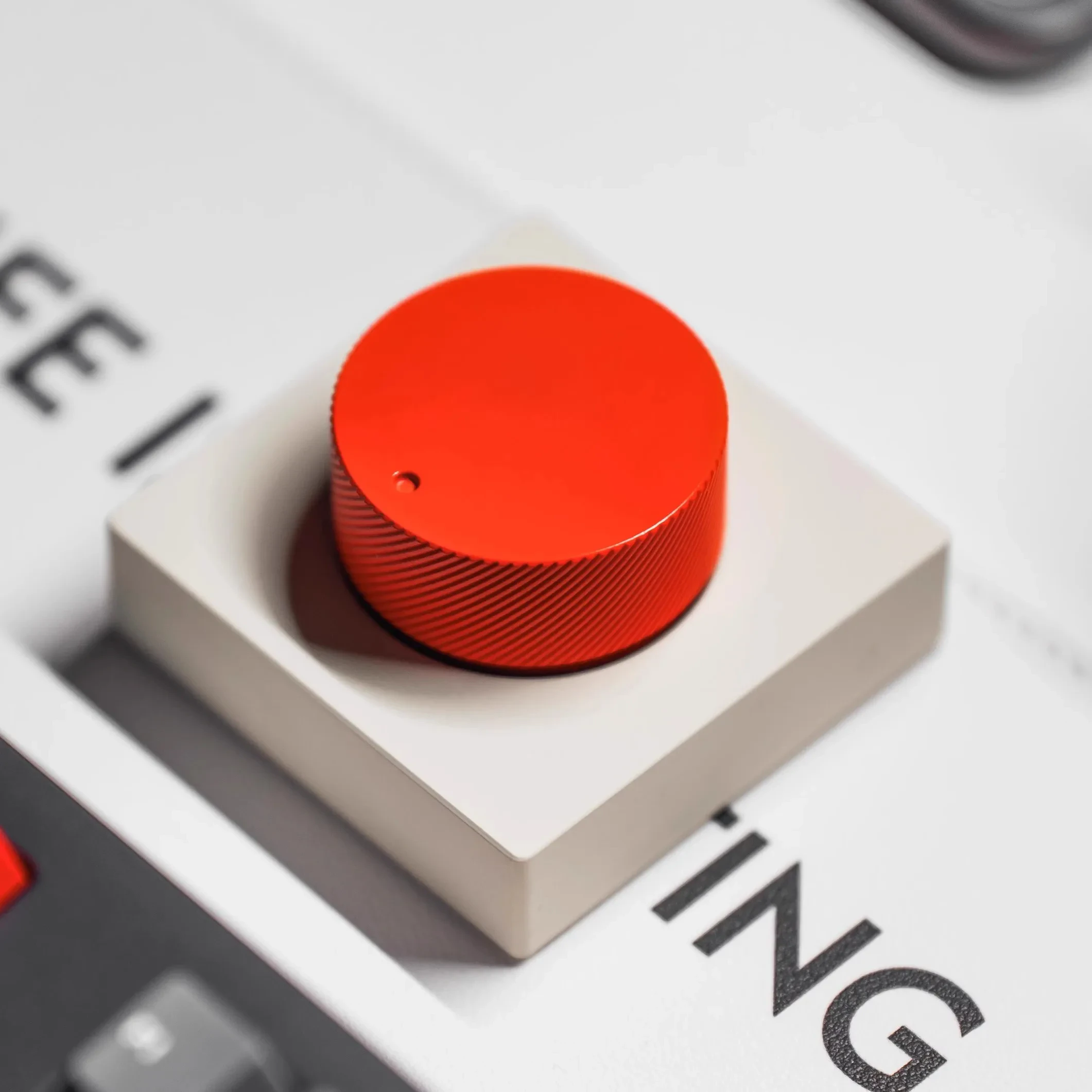 Customizable Bluetooth Knob