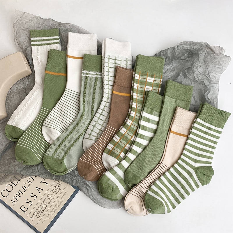 Green Pattern Womens Socks