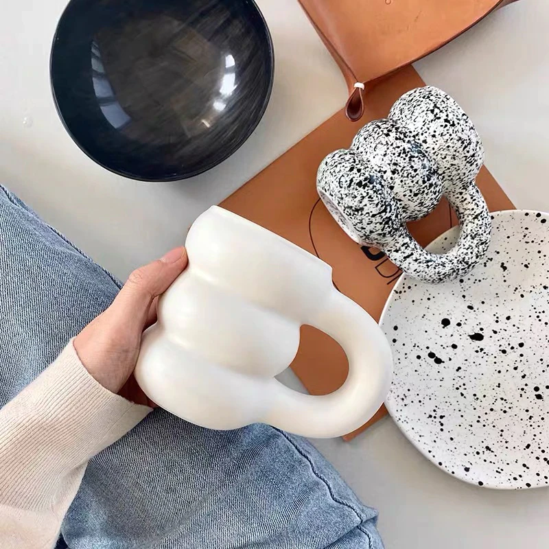 Big Handgrip Ceramic Mug