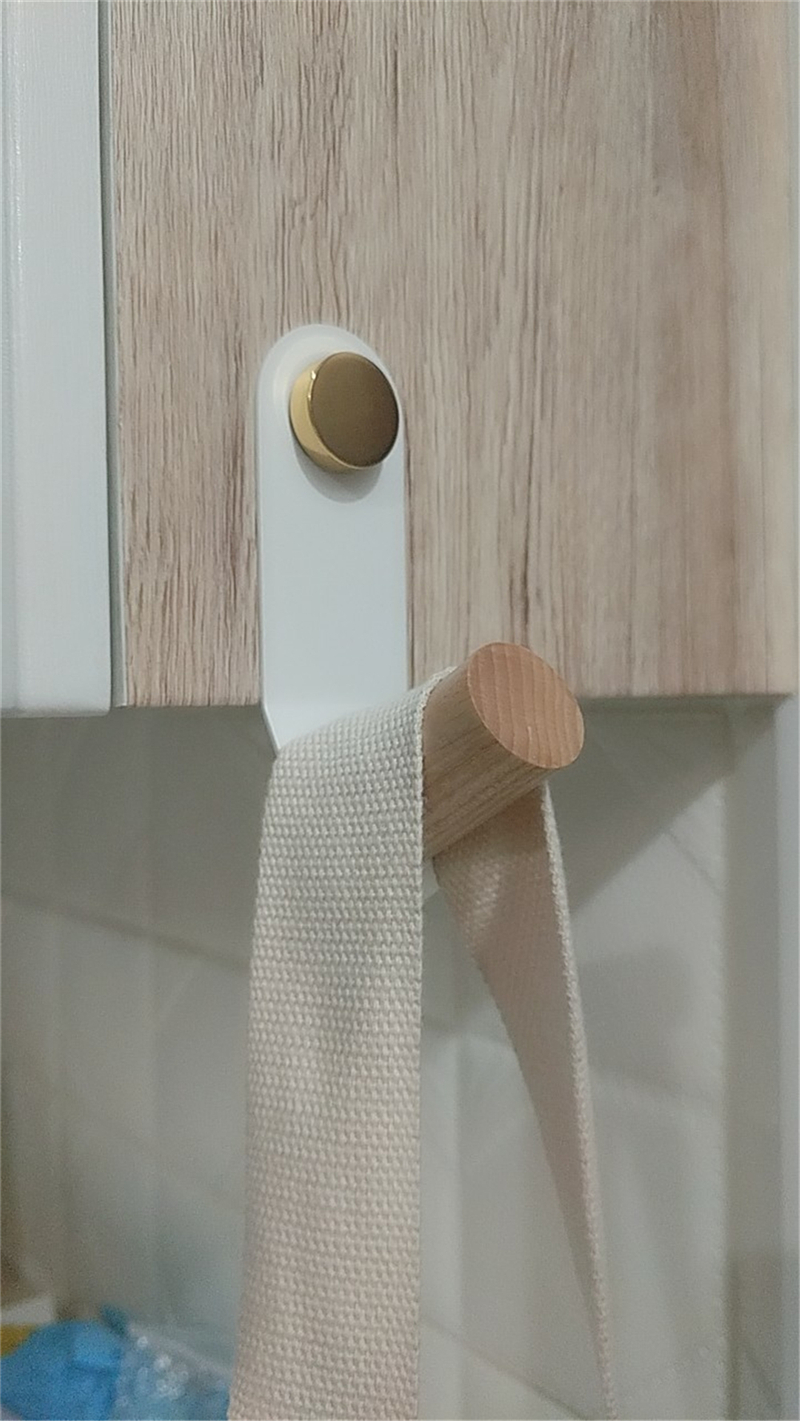 nordic-wall-hook-Ma5oIhQTwle4DHFp97Rs.jpg
