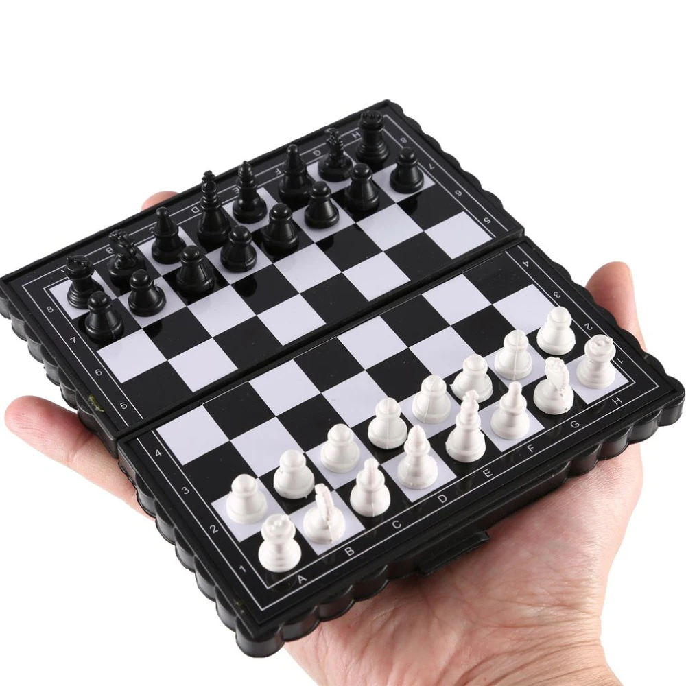 Mini Magnetic Chess Set