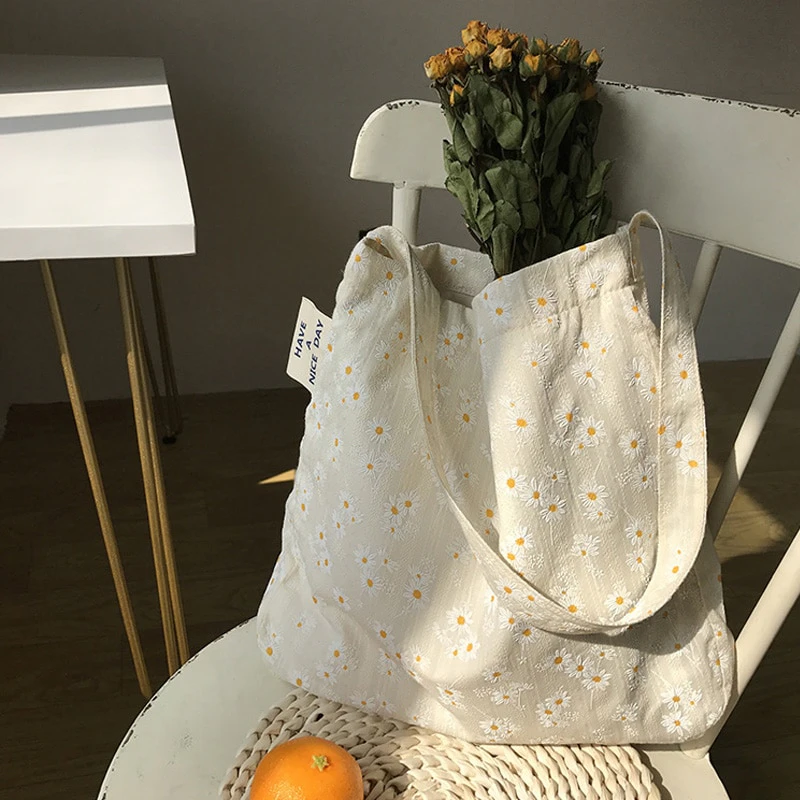 Daisy Linen Tote