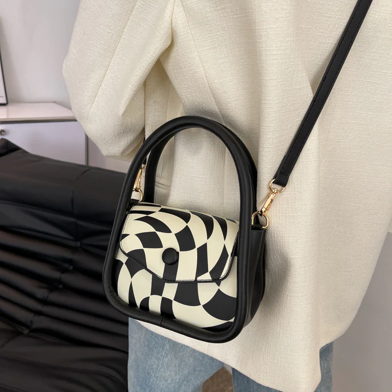 Wavy Check Handbag
