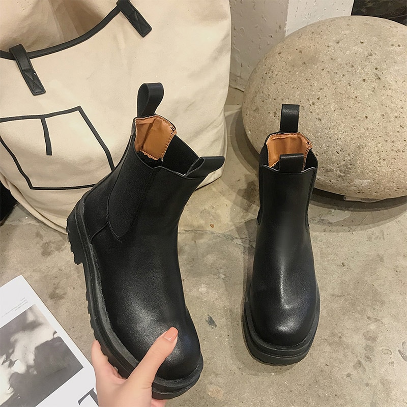 Chunky Chelsea Boots