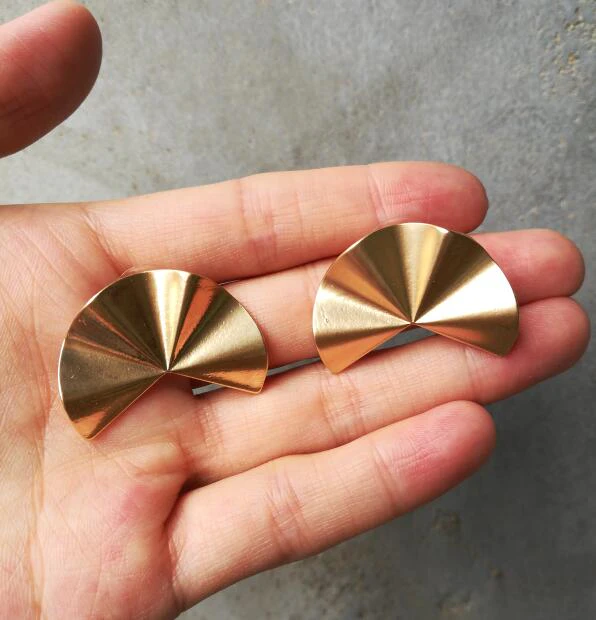 Gold Half Round Crease Stud Earrings