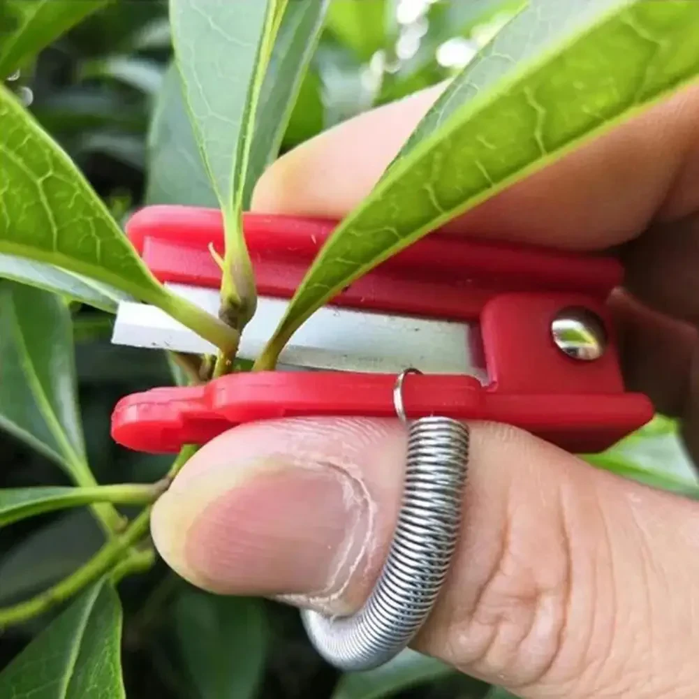 Finger Plant Pruner