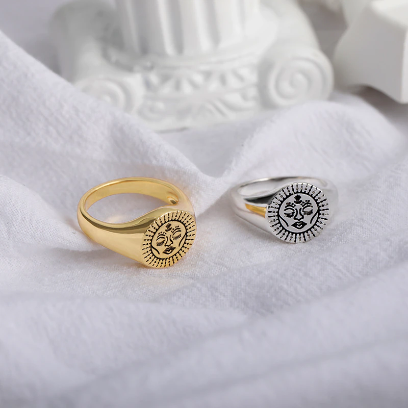 Aesthetic Signet Ring