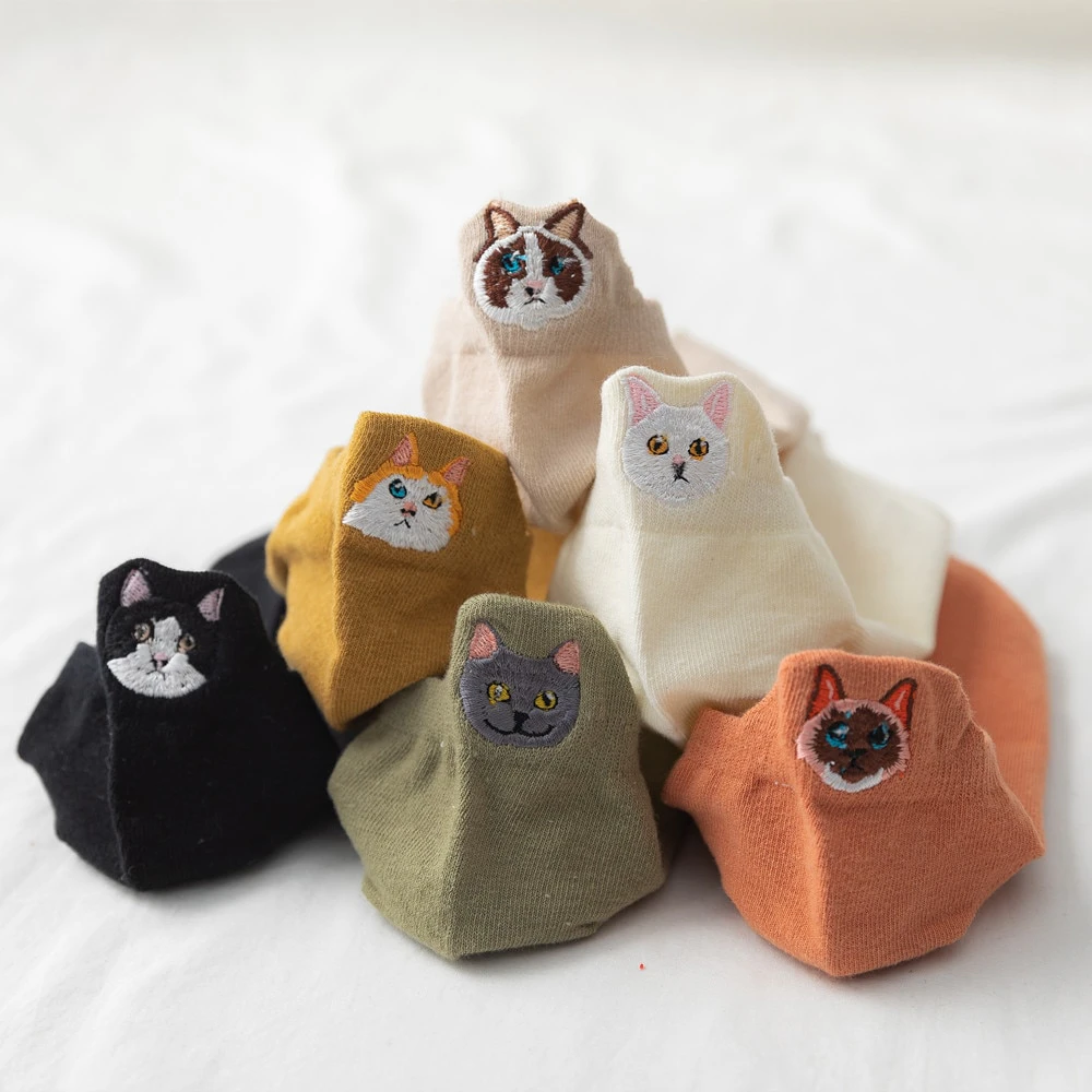 Embroidered Cat Ankle Socks