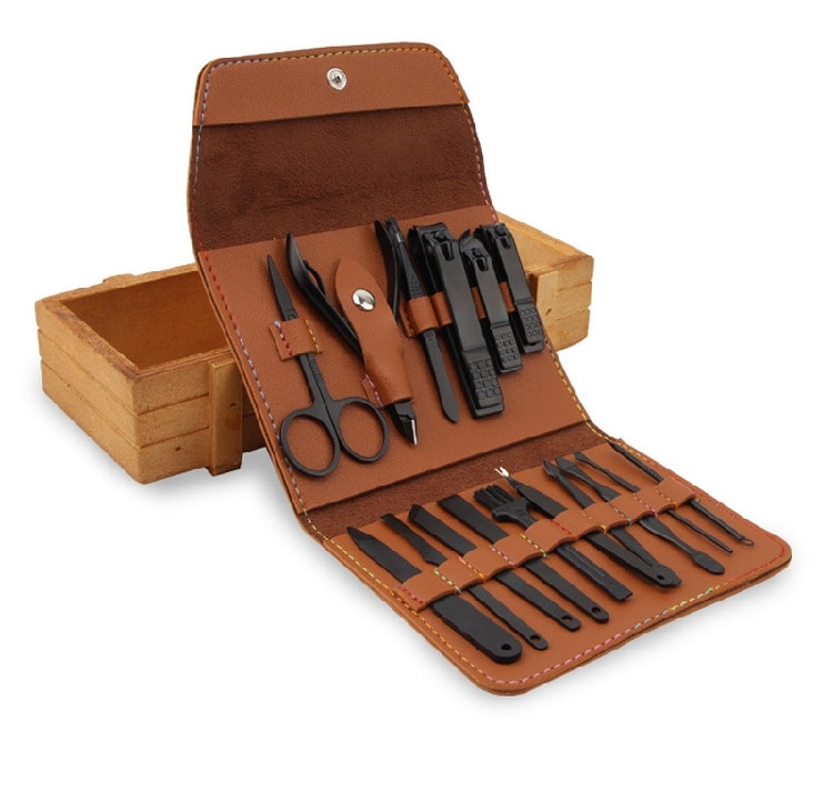 16 Piece Nail Manicure Set