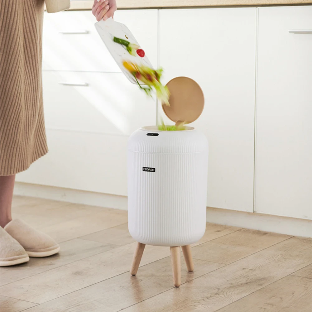 Touchless Trash Can