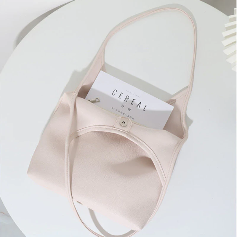 Lightweight Tote Handbag