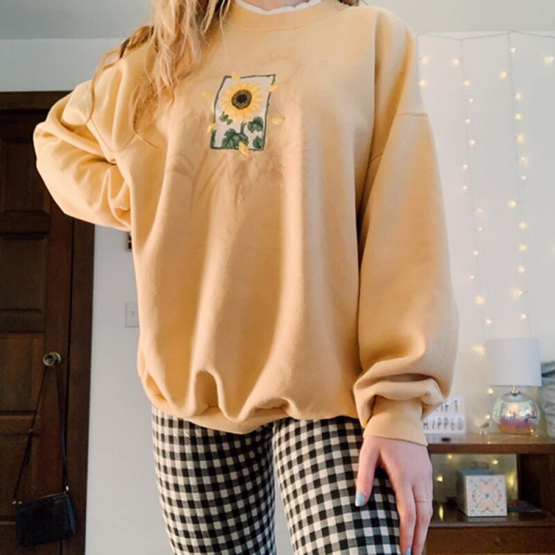 Vintage Flower Print Crew Neck