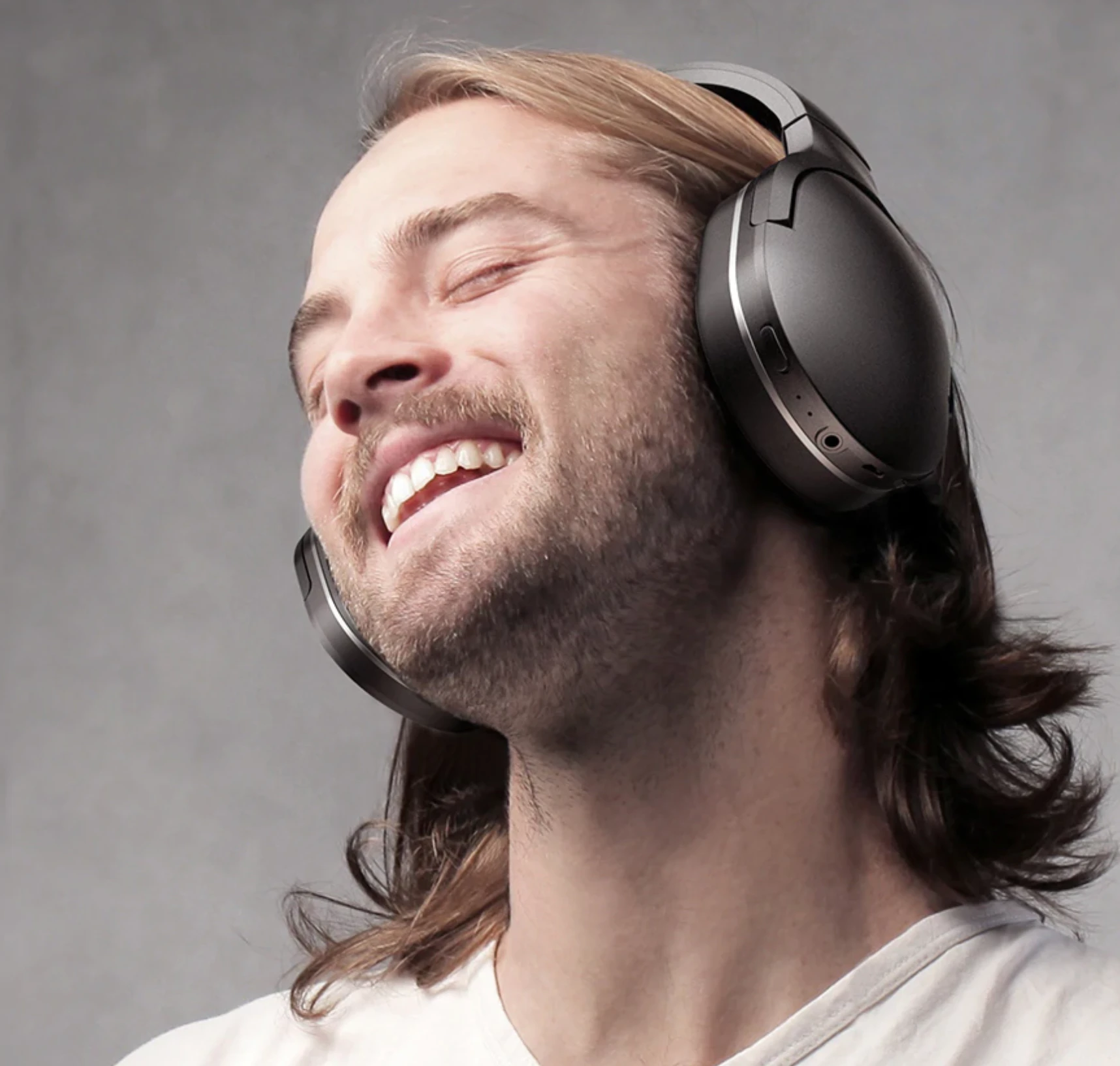 baseus-bluetooth-over-ear-headphones-eBks2gihmJFiAENVhRbX.png