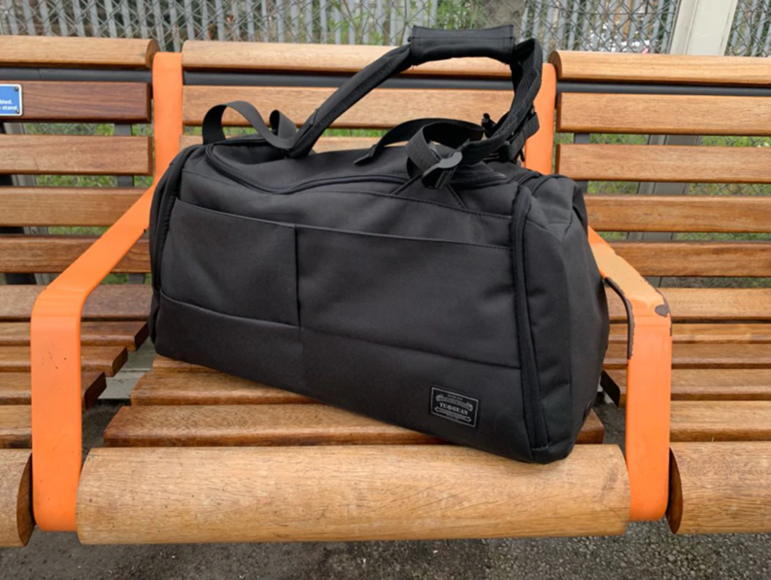 multifunctional-gym-duffle-bag-eoF5J5H8vHcfmhf16tCF.png