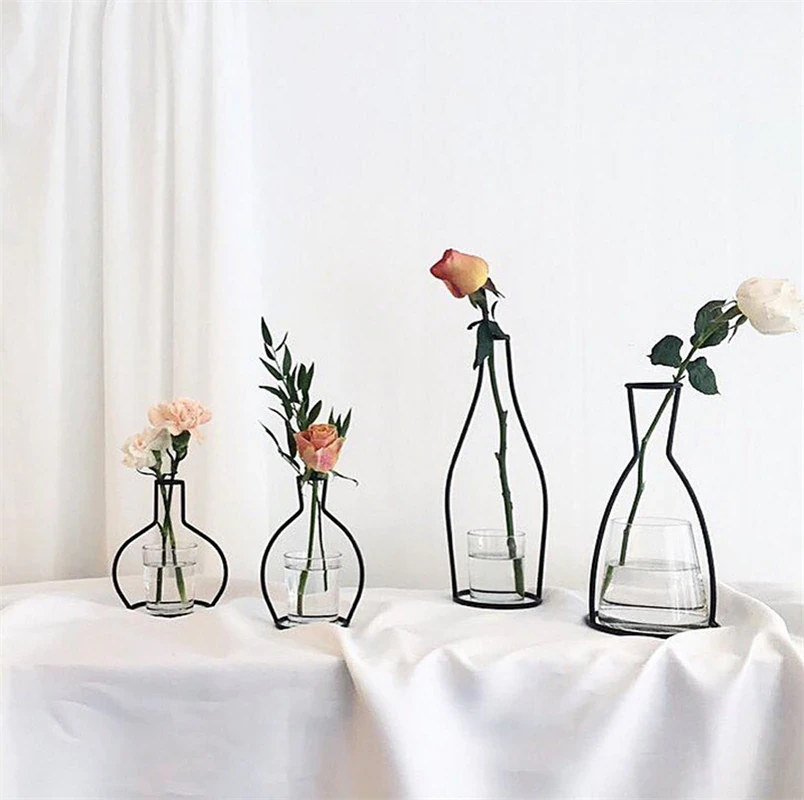 Black Metal Line Vase