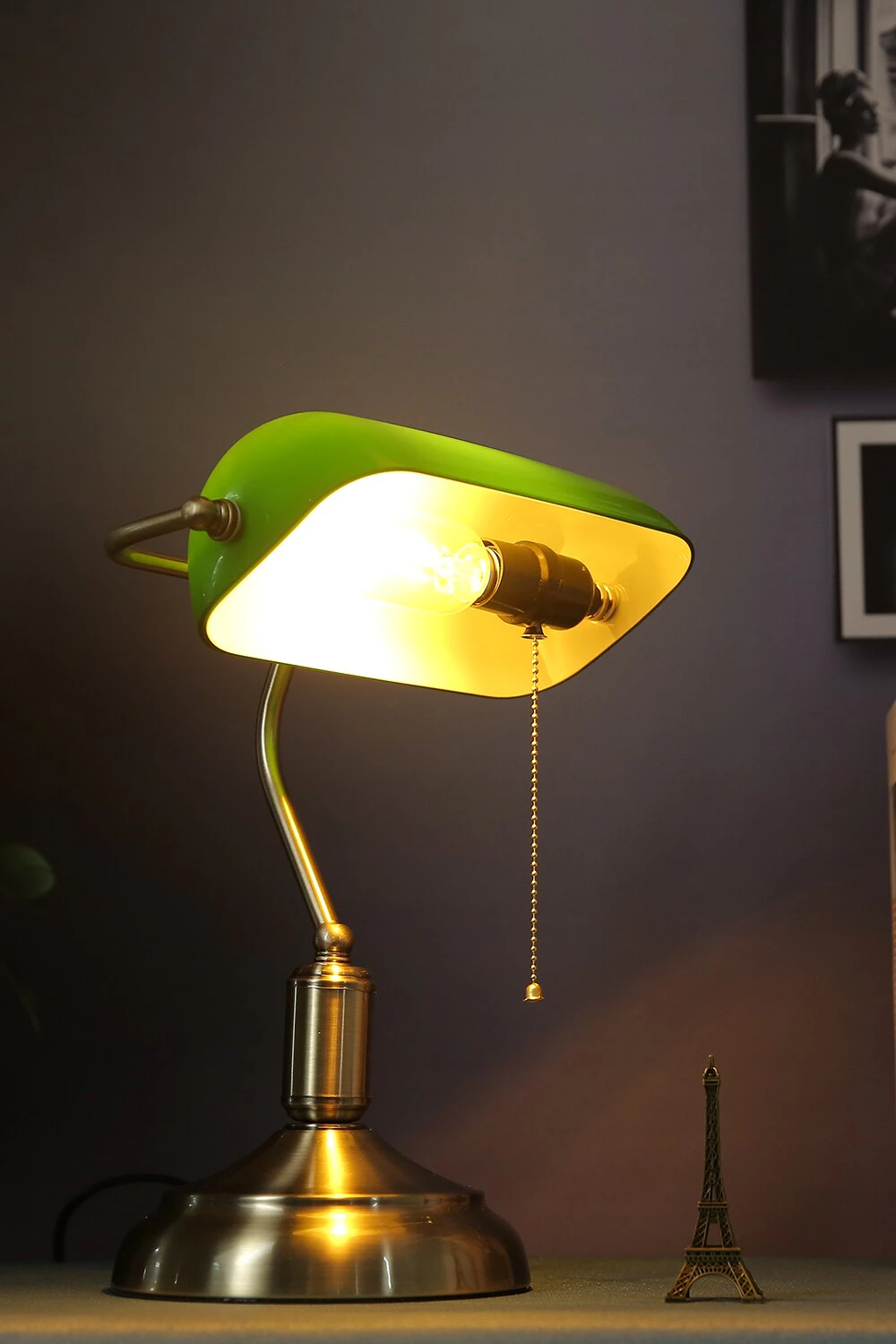 Retro Bank Desk Lamp