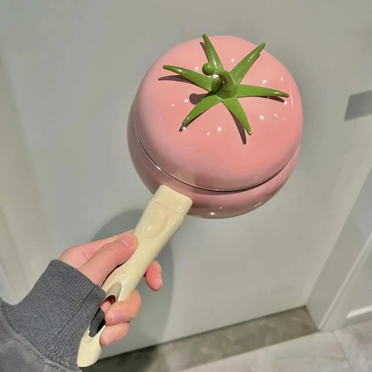 Novelty Noodle Pot