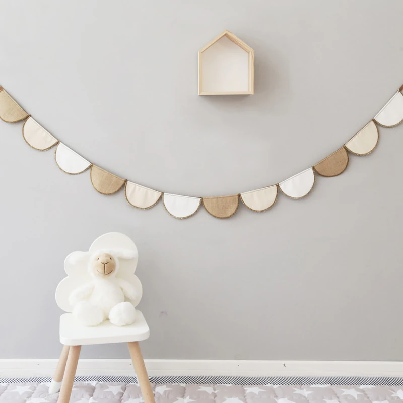 Hessian Frill Semi-circle Bunting