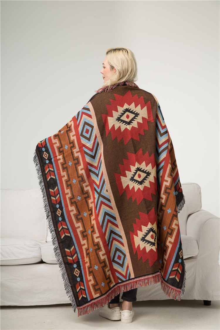Aztec Retro Pattern Throw Blanket