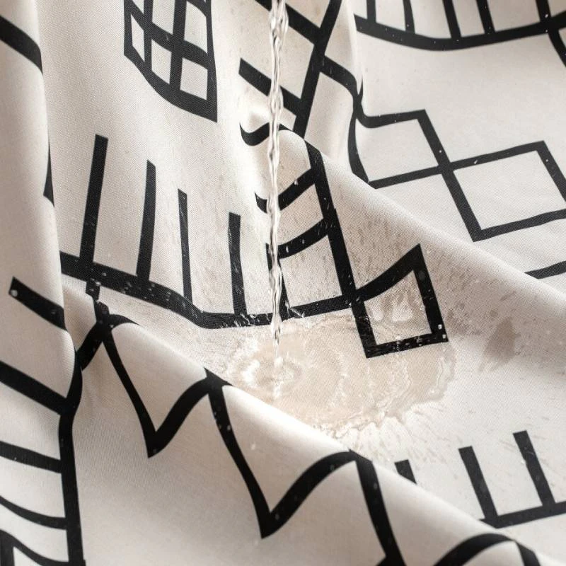 nordic-shower-curtain-nMmuCVPLy8N7xtbHULCN.jpg