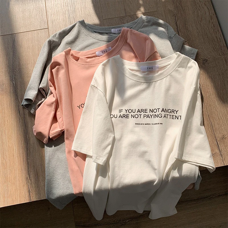 Paying Attention Print Crew Tee