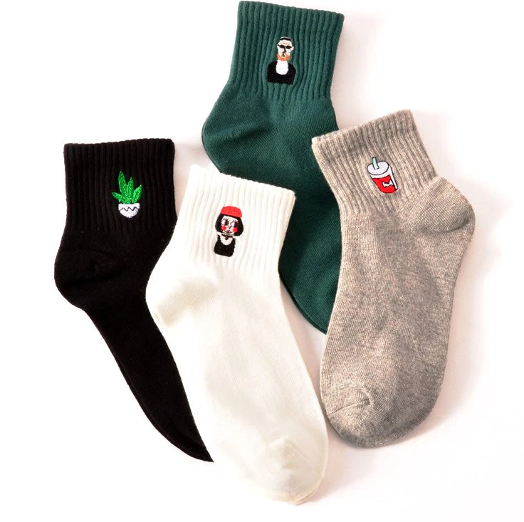 Embroidered Low Rise Socks