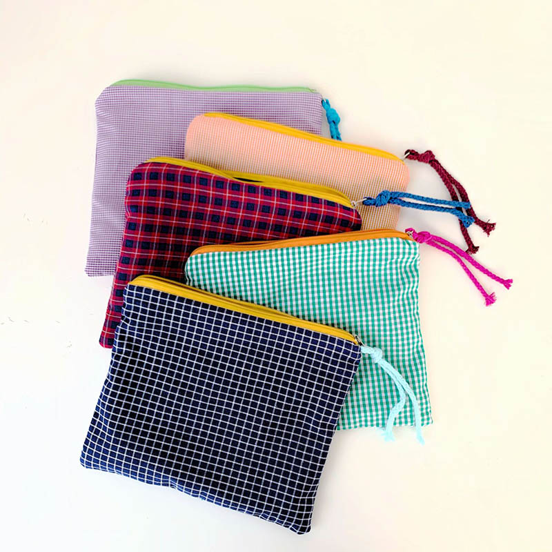 Grid Pattern Zipper Pouch