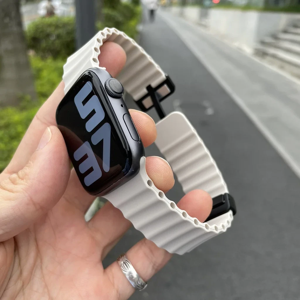 Magnetic Apple Watch Band