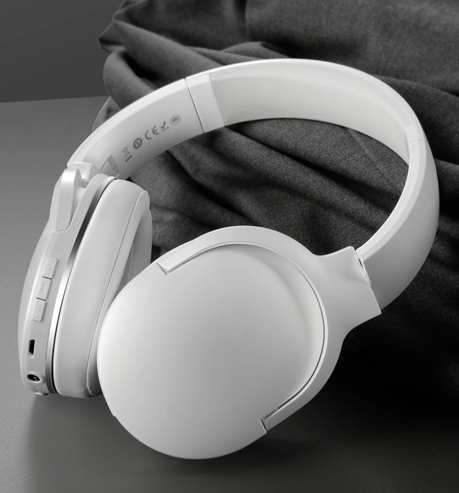 baseus-bluetooth-over-ear-headphones-qQQ7PsOnURmHbZGMRVrk.png