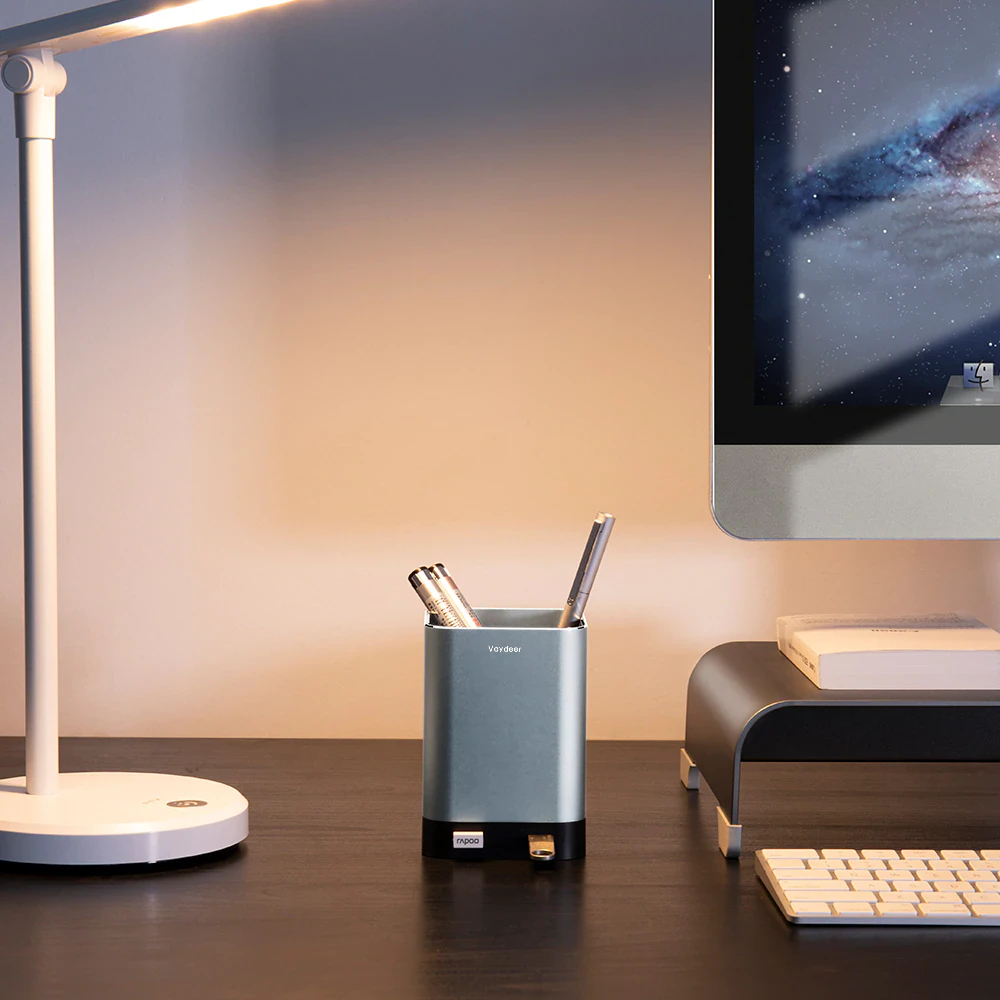 USB Hub Desktop Pen Holder