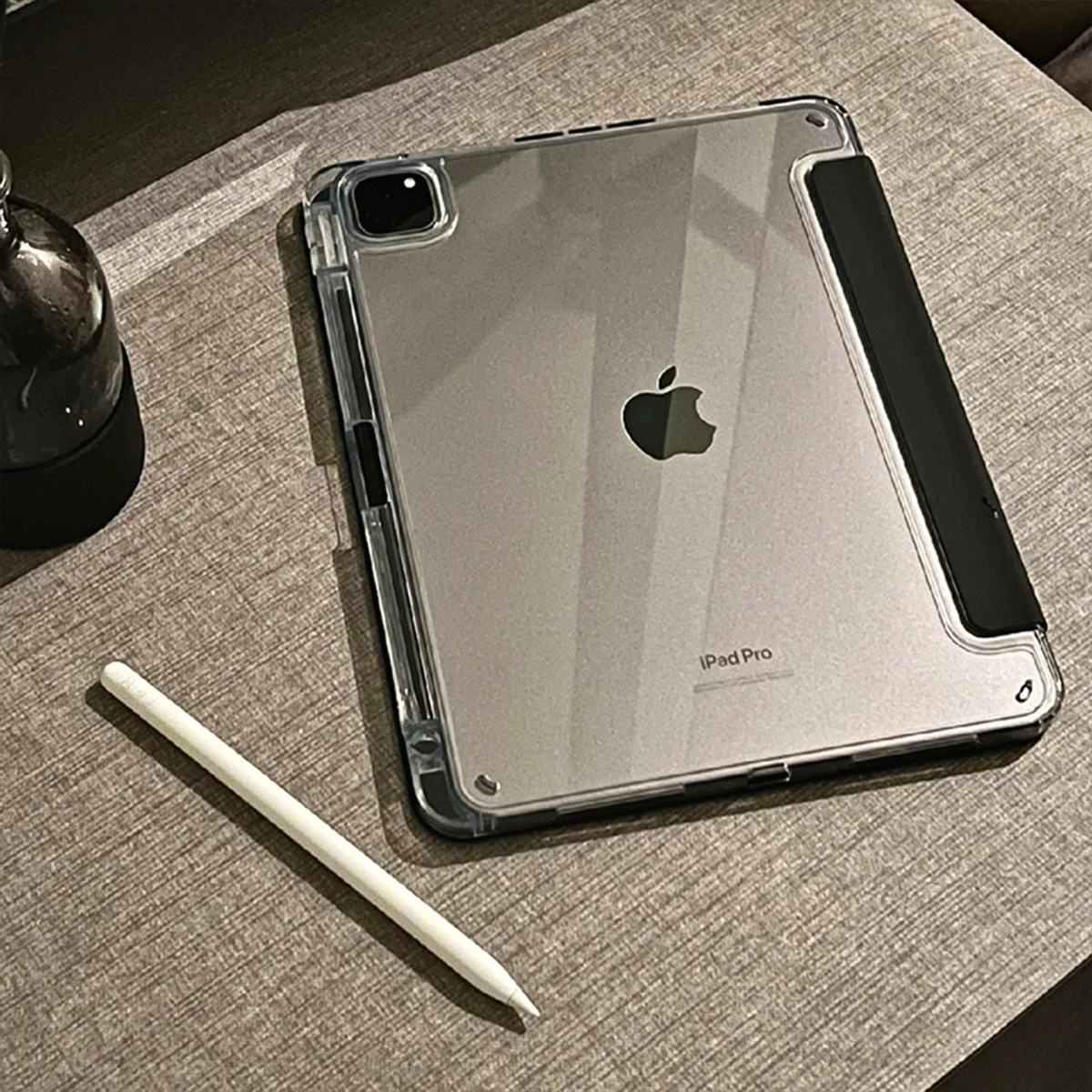 Magnetic iPad Case