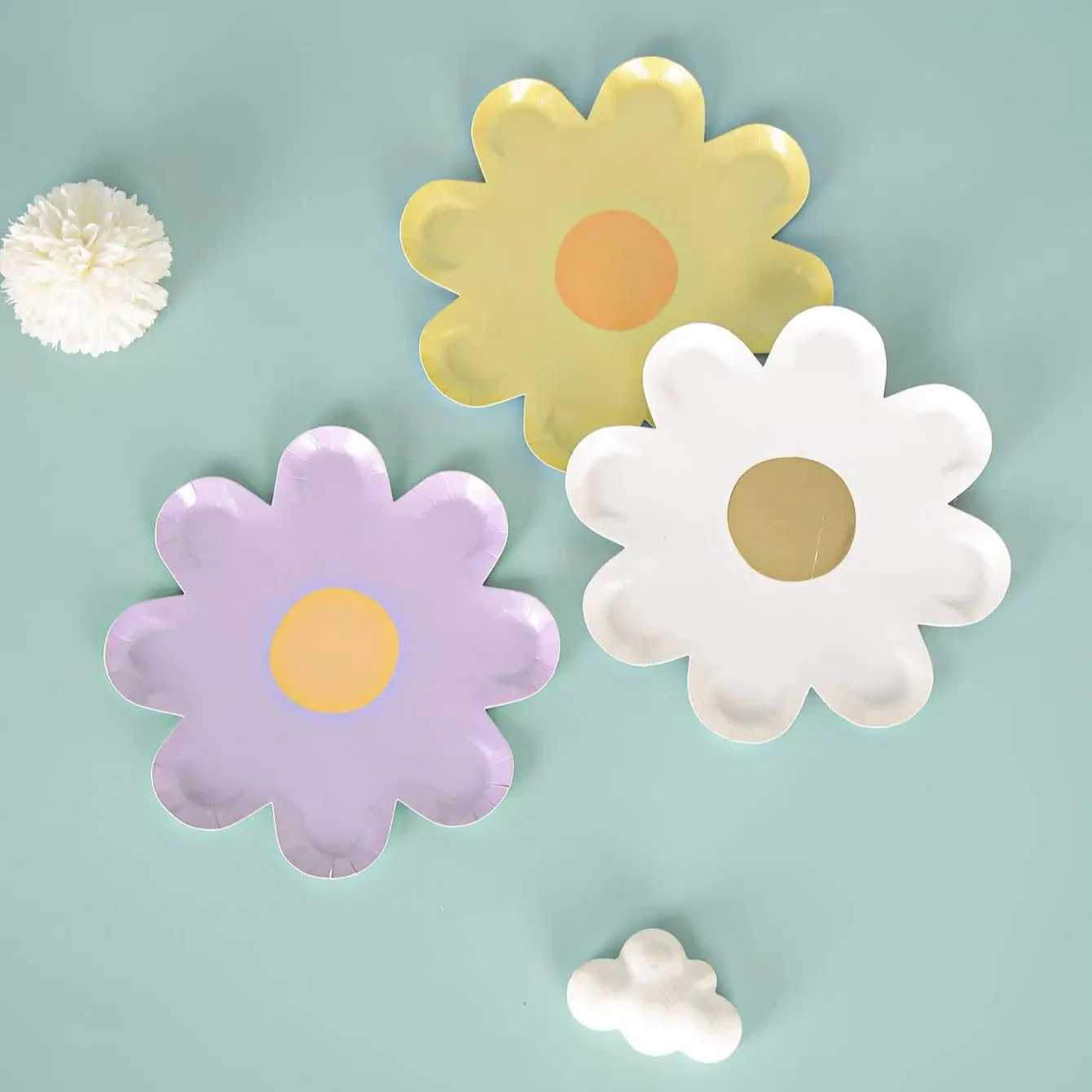 Paper Daisy Plates