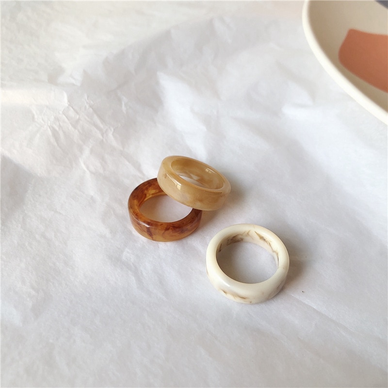 Vintage Acrylic Resin Ring