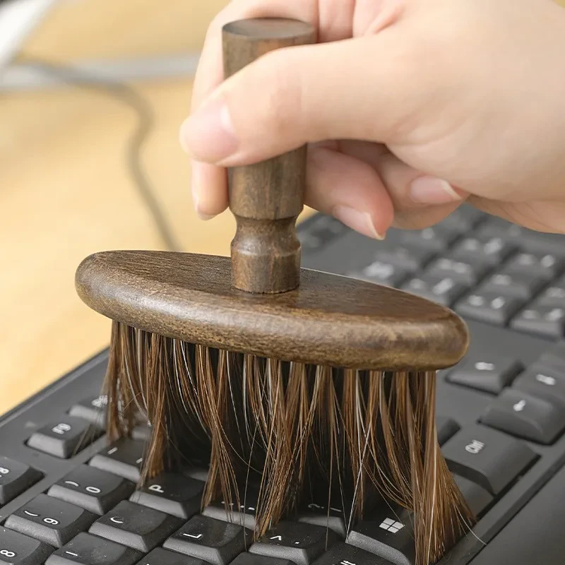 Gap & Keyboard Brush