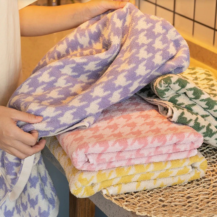 Houndstooth Cotton Towel